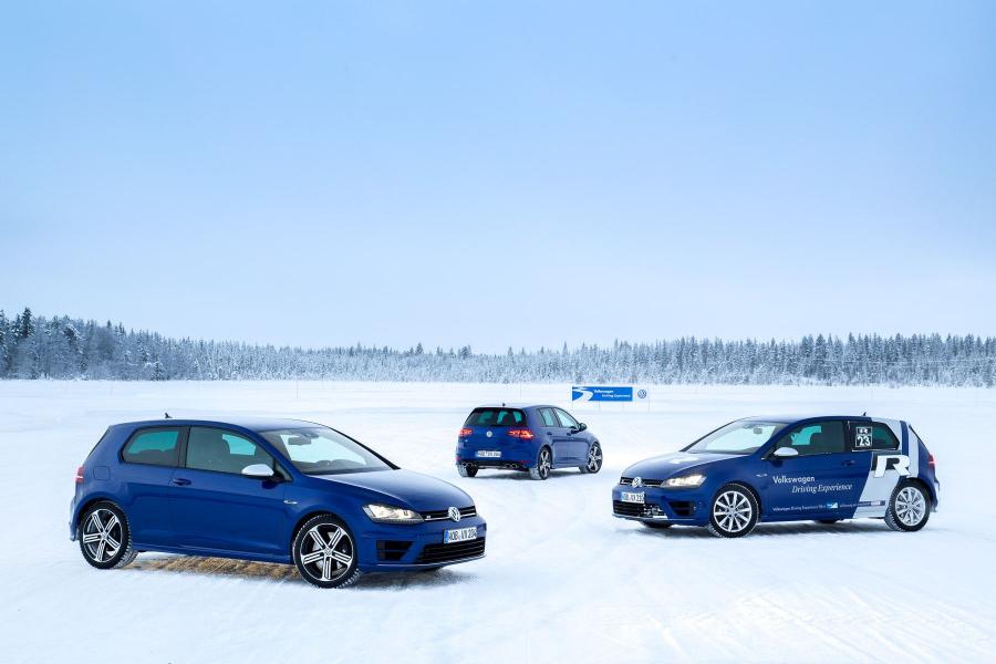  Volkswagen Golf R 5-Door 2013 года  (фото 4 из 100)
